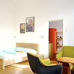Cuba Bar & * צ'סקה בודיוביצה
