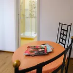 Cuba Bar & Hostel *