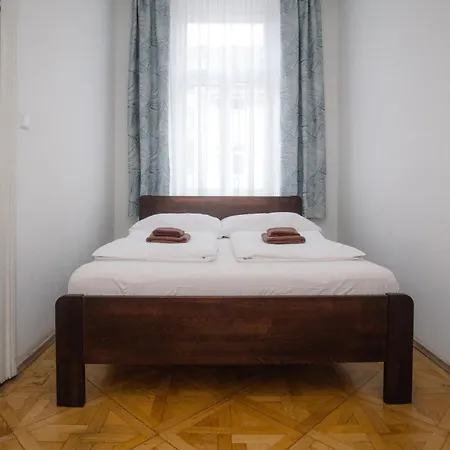Cuba Bar & Hostal Ceske Budejovice