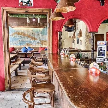 Cuba Bar & Hostel