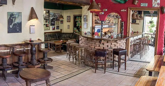 Cuba Bar &
